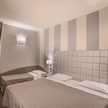 Savoia 4*