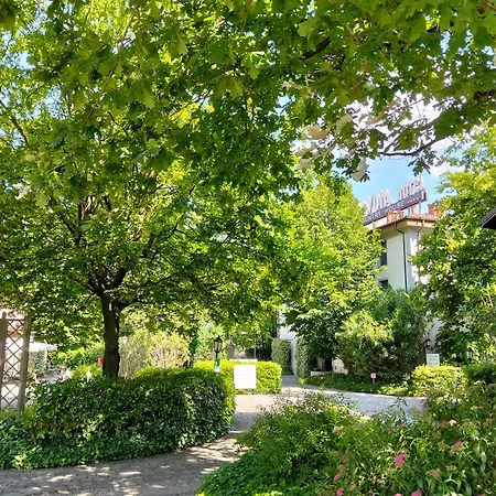 Savoia Ξενοδοχείο 4*