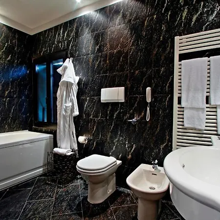 Savoia 4*
